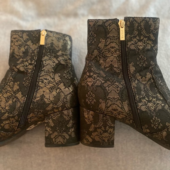 UNISA Black Lace and Gold Ankle Boots - Picture 4 of 9